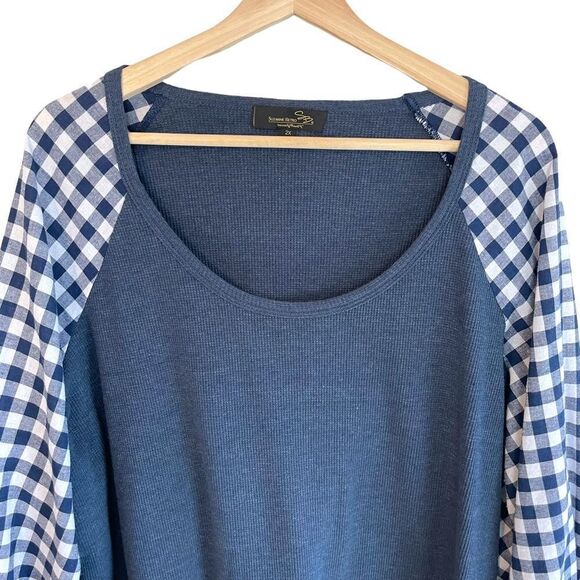 Suzanne Betro Ruffle Sleeve Raglan - Picture 2 of 8